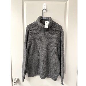 NWT INC International Concepts Med Oversized Turtleneck Grey w Silver